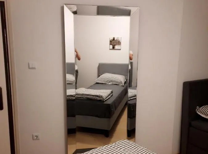 Modern Croatian House 普拉