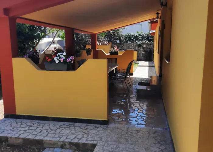 Modern Croatian House 普拉