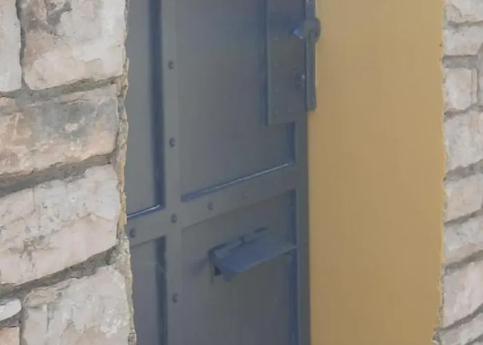 Modern Croatian House 普拉