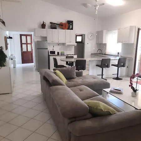 Modern With Garden & Terrace, 13 Min To Arena Villa Pula