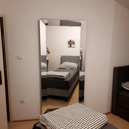 Modern With Garden & Terrace, 13 Min To Arena Pula