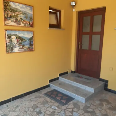 Modern With Garden & Terrace, 13 Min To Arena Villa