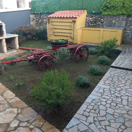 Modern With Garden & Terrace, 13 Min To Arena